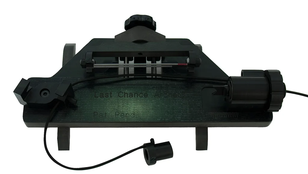 LAST CHANCE FLETCHING JIG VANE MASTER PRO