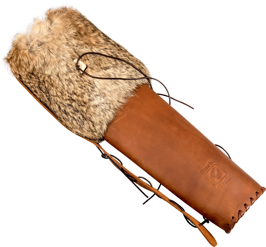 BUCK TRAIL TRADITIONAL BACK QUIVER MONTANA WITH FURR 45CM LEATHER