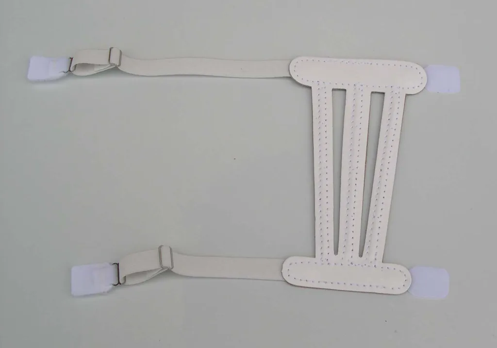 SINGLE ARMGUARDS AB4 VENTILATED LEATHER 2 FASTENERS